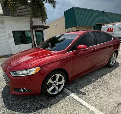 2014 Ford Fusion SE