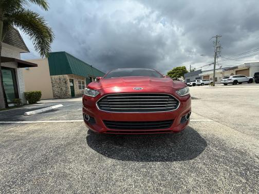 2014 Ford Fusion SE