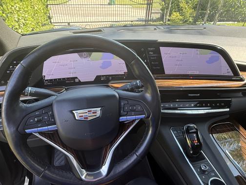 2022 Cadillac Escalade ESV Premium Luxury