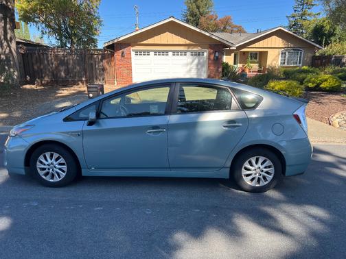 Blue 2014 Toyota Prius Plug-in Base