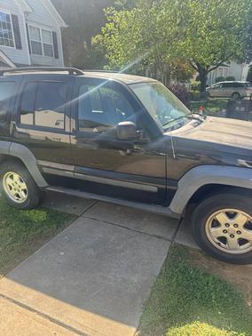 Gray 2007 Jeep Liberty Sport