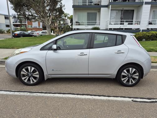2017 Nissan Leaf SL