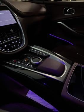 2021 Aston Martin DBX Base
