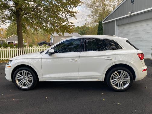 2018 Audi Q5 2.0T Premium Plus
