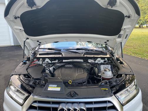 2018 Audi Q5 2.0T Premium Plus