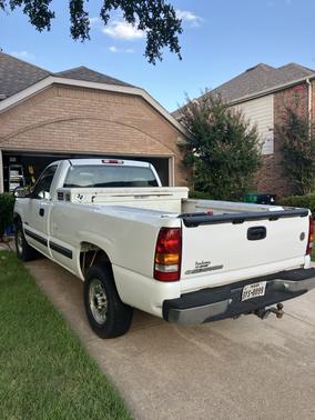 2000 Chevrolet Silverado 2500 LS