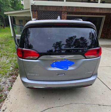 Silver 2020 Chrysler Pacifica Limited