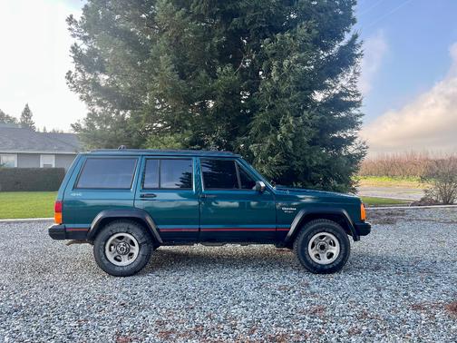 1995 Jeep Cherokee Sport