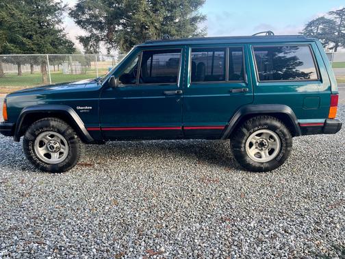 1995 Jeep Cherokee Sport