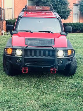 Red 2007 Hummer H3 Base