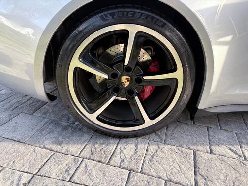 2015 Porsche 911 911 Carrera 4S