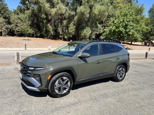 2025 Hyundai TUCSON SEL