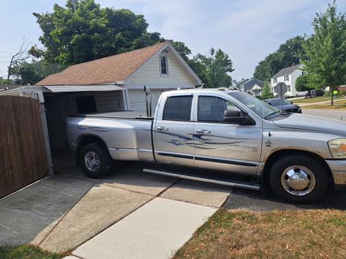 2006 Dodge Ram 3500 Sport Quad Cab DRW