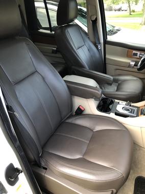 2015 Land Rover LR4 Lux
