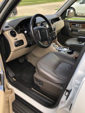 2015 Land Rover LR4 Lux