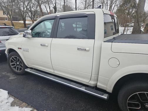 2017 RAM 1500 Laramie