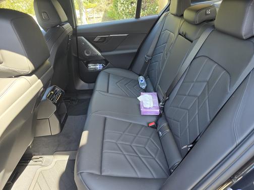 Gray 2025 BMW 530 i