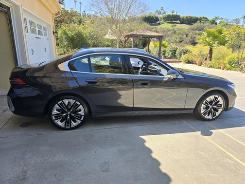 Gray 2025 BMW 530 i