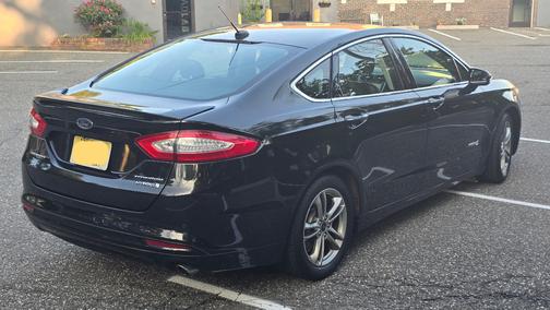 Black 2015 Ford Fusion Hybrid Titanium