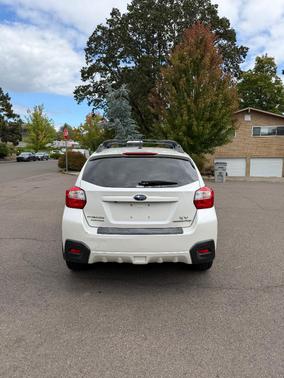White 2014 Subaru XV Crosstrek 2.0i Limited