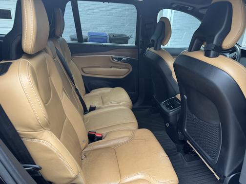 2018 Volvo XC90 T6 Inscription