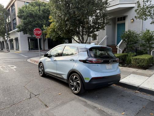 2023 Chevrolet Bolt EV 2LT