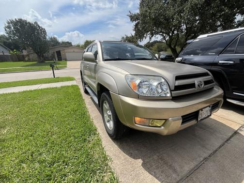 Gold 2004 Toyota 4Runner Limited