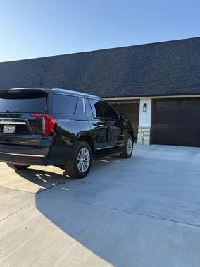 Blue 2024 GMC Yukon SLT