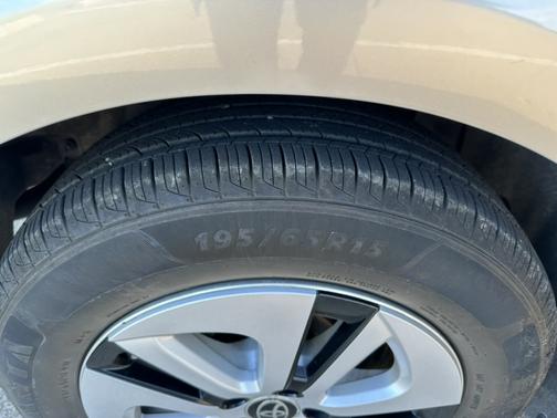 2017 Toyota Prius Four