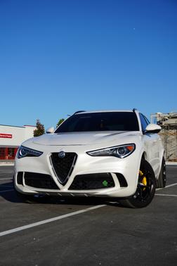 2018 Alfa Romeo Stelvio Quadrifoglio