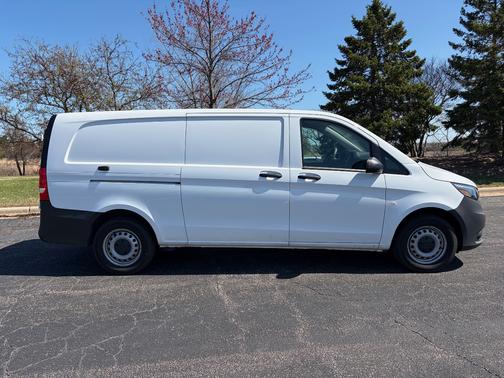 White 2023 Mercedes-Benz Metris Standard Roof