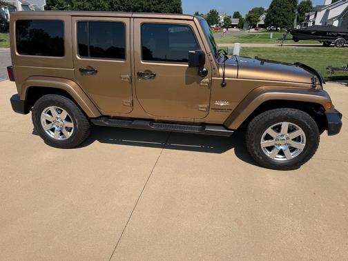 Brown 2015 Jeep Wrangler Unlimited Sahara