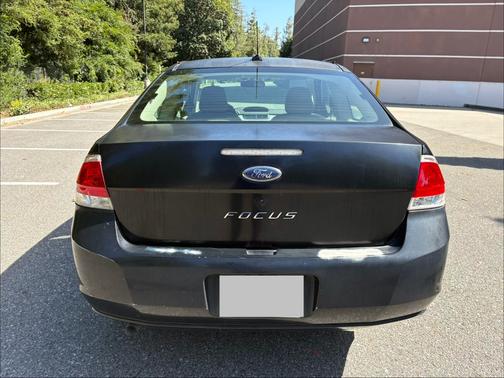 Black 2008 Ford Focus S
