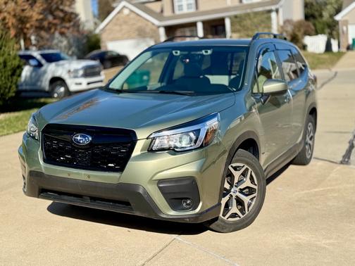 2020 Subaru Forester Premium