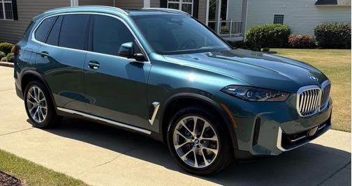 Green 2026 BMW X5 xDrive40i