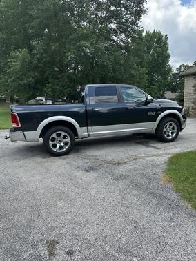 Black 2017 RAM 1500 Laramie