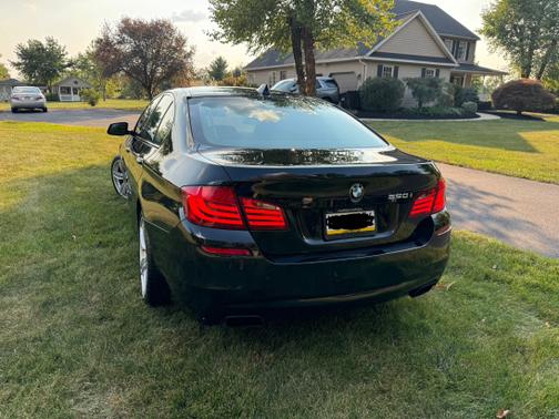 2011 BMW 550 i xDrive