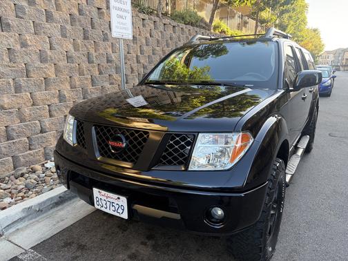 Black 2008 Nissan Frontier NISMO Off Road