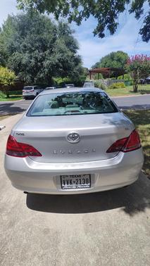 Silver 2008 Toyota Avalon XL