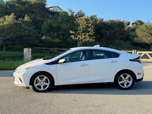 2018 Chevrolet Volt LT