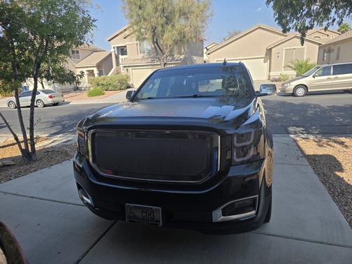 Black 2016 GMC Yukon Denali