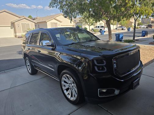 Black 2016 GMC Yukon Denali