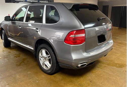 2010 Porsche Cayenne Cayenne