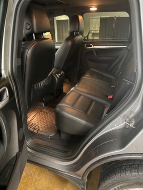 2010 Porsche Cayenne Cayenne