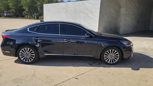 Blue 2017 Kia Cadenza Premium