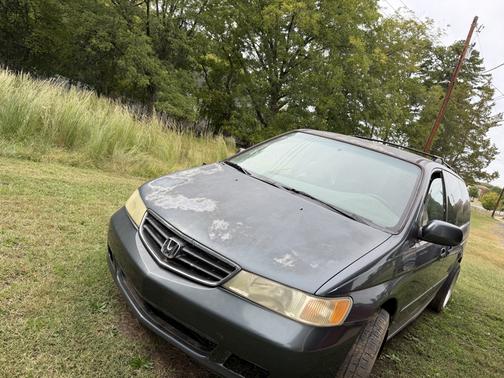 Gray 2004 Honda Odyssey EX-L