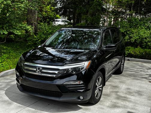 Black 2016 Honda Pilot EX-L