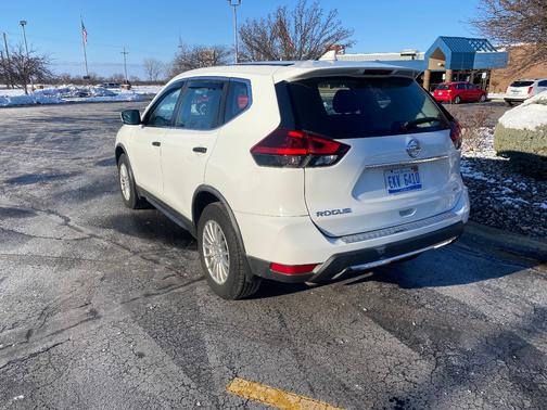 2018 Nissan Rogue S