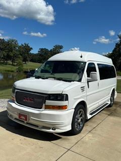White 2015 GMC Savana 2500 Work Van