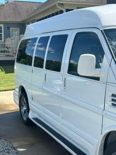 White 2015 GMC Savana 2500 Work Van